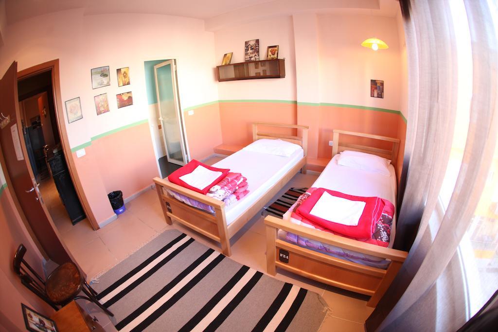 Hostal Propaganda Tirana