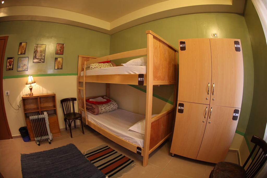 Hostal Propaganda Tirana